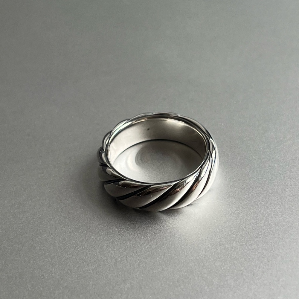 David Yurman Sculpted Cable Band Ring